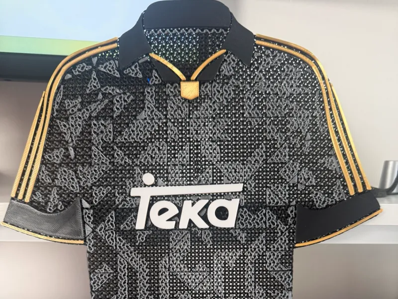 Real Madrid 1999 Retro Zichtbare Infill Voetbalshirt
