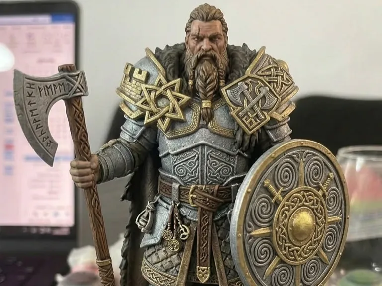 ルーンを刻んだ斧と盾を携えたヴァイキングの戦士長