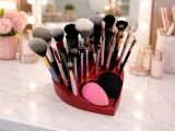 Heart-Shaped Makeup Brush Holder-0