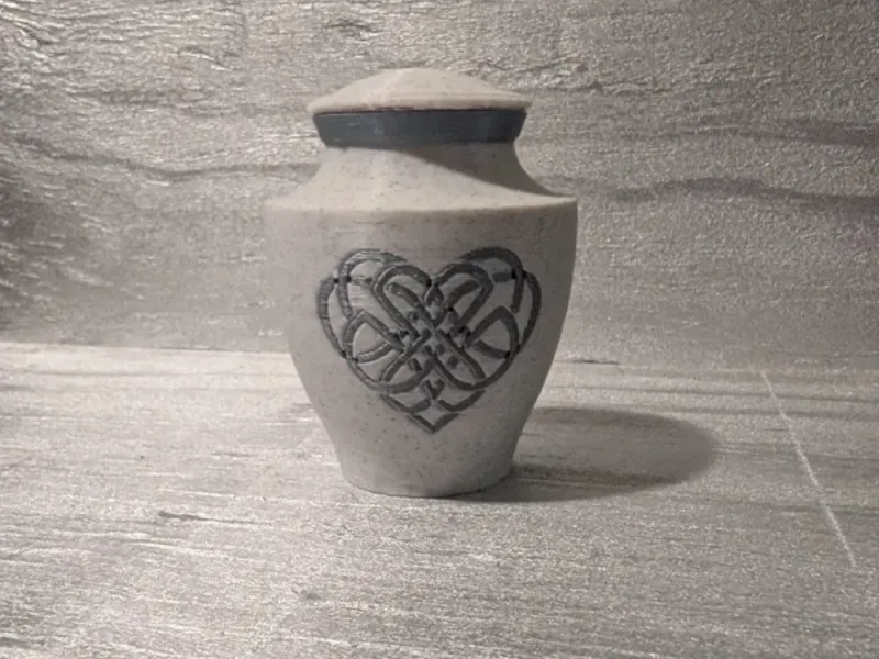 Urna commemorativa in miniatura