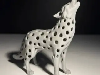 Howling Wolf