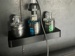 Pool calibration liquid holder