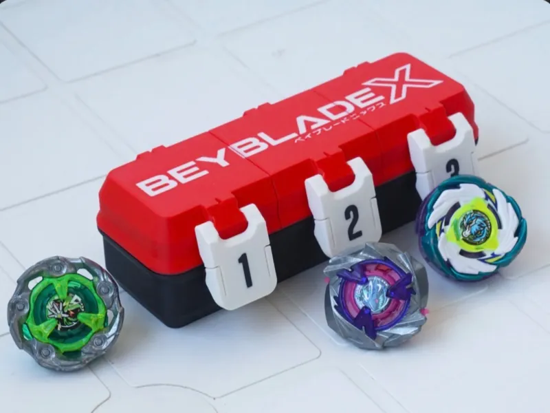 Beyblade deck box