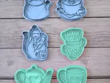 TETERA Y TAZA CORTANTE DE GALLETAS-0