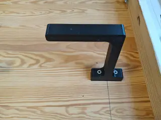 Pc support bracket