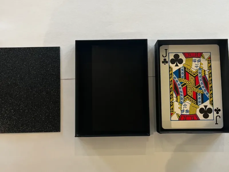 Magic Card Disappearing Box