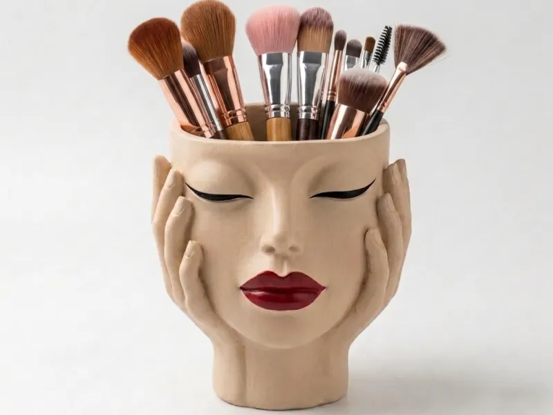 Organisateur de pinceaux de maquillage et vase : Visage élégant