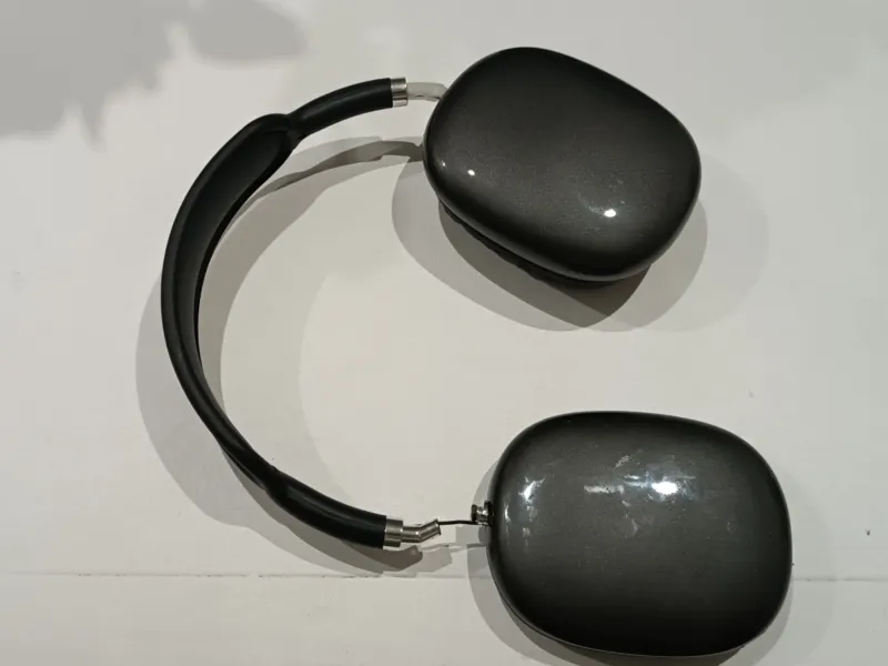 Asta Cuffie P9