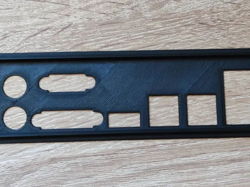 Gigabyte GA-A320M-S2H IOシールド