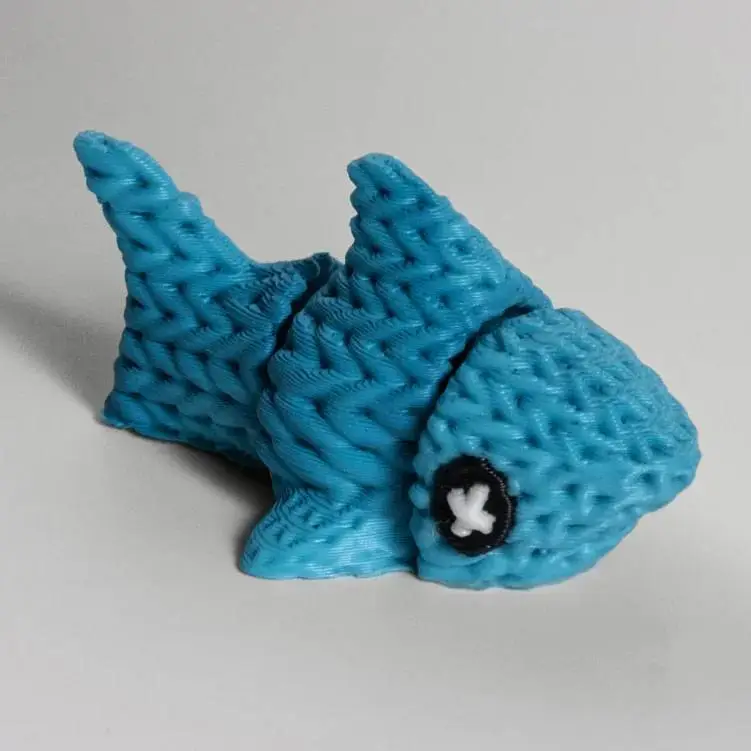 mini tiburon cute  bebe