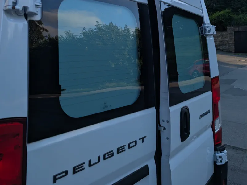 🚐 Secure Rear Door Ventilation Hook | Boxer/Ducato/Jumper🔒