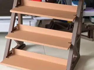 阶梯式隔板