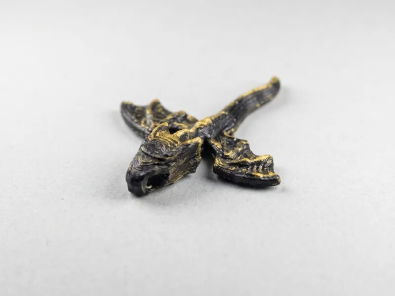 Colgante de Dragón Dorado