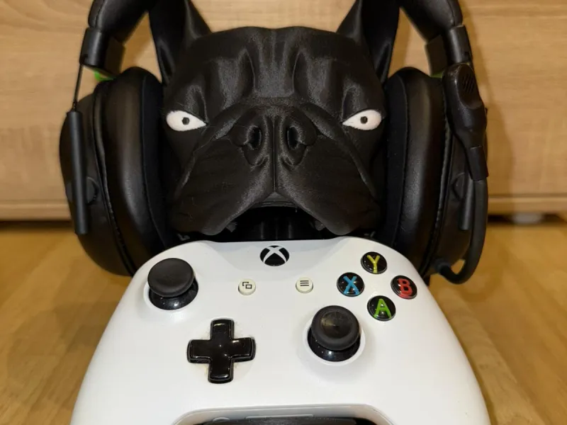 French Bulldog Headset & Controller Stand