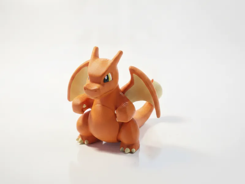 Statuetta stampabile in 3D del drago Charizard Pokemon