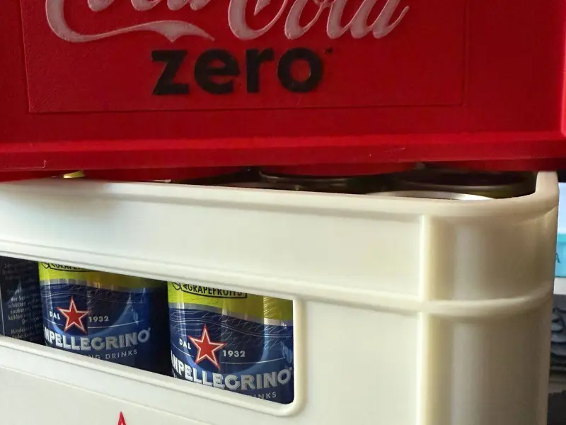 Beverage crate 'German Style Biertraeger' for 0.33 l cans