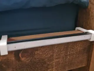 UV Bar Holder