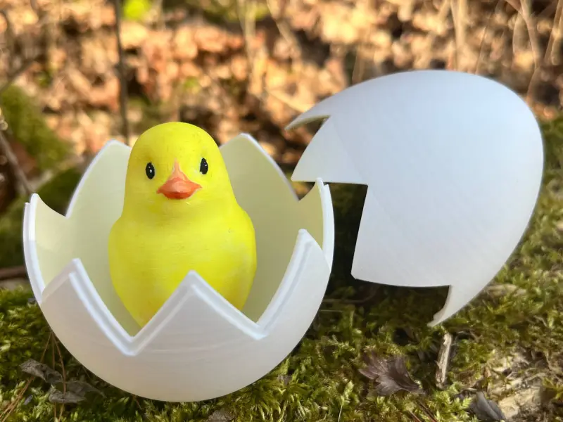Œuf de Pâques remplissable de bonbons avec poussin