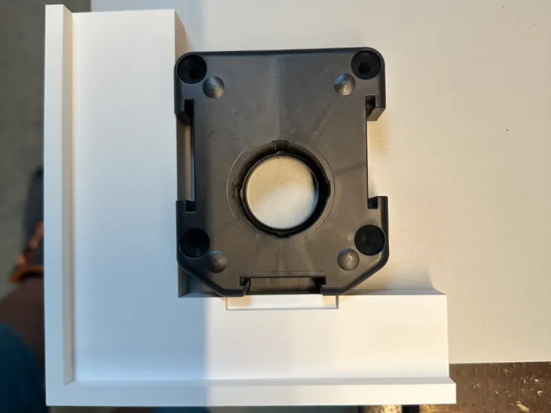 Template for screwing AXILO furniture legs