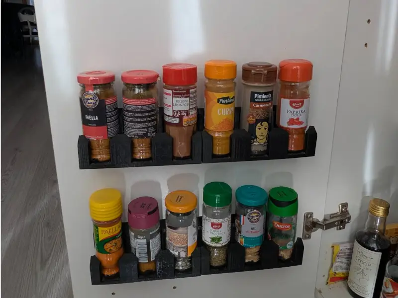 Support à épices // Spice rack
