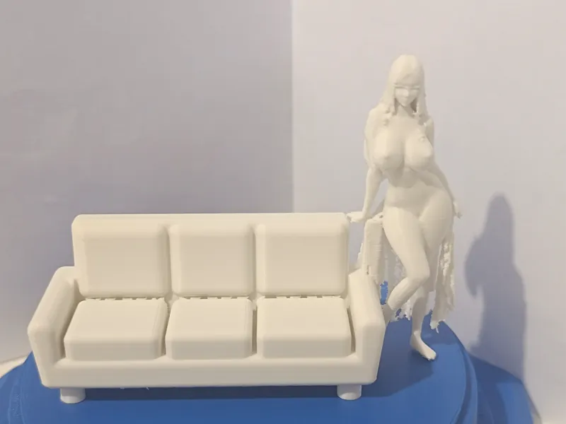 orihime hentai con divano AI