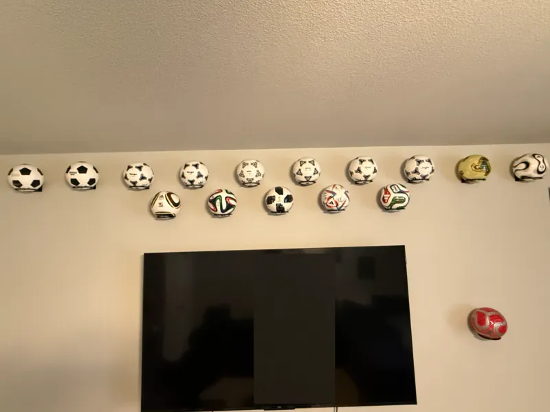 mini soccerball holder