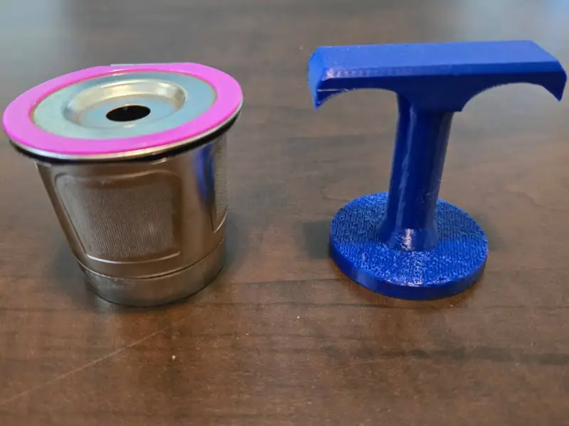 Compactor for ground coffee