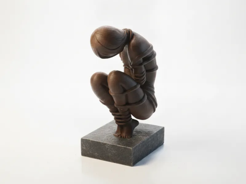 Scultura Donna Legata Arte Astratta Stampabile in 3D