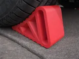 STRONG WHEEL CHOCK-0