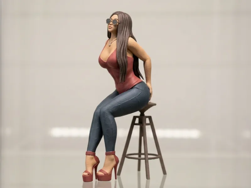 The Stool Tease - Curvy Model