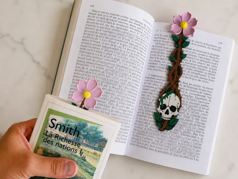 🌸Bookmark Skull&Roses - Only Half the Story🌸