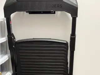 Gorilla Step Stool Angled Bracket