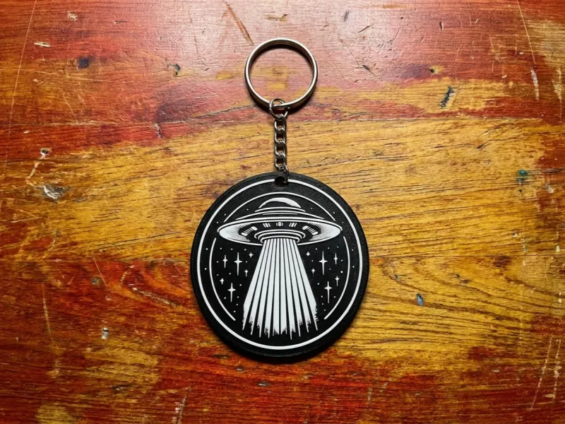 Keychain Ovni _ con _ luces