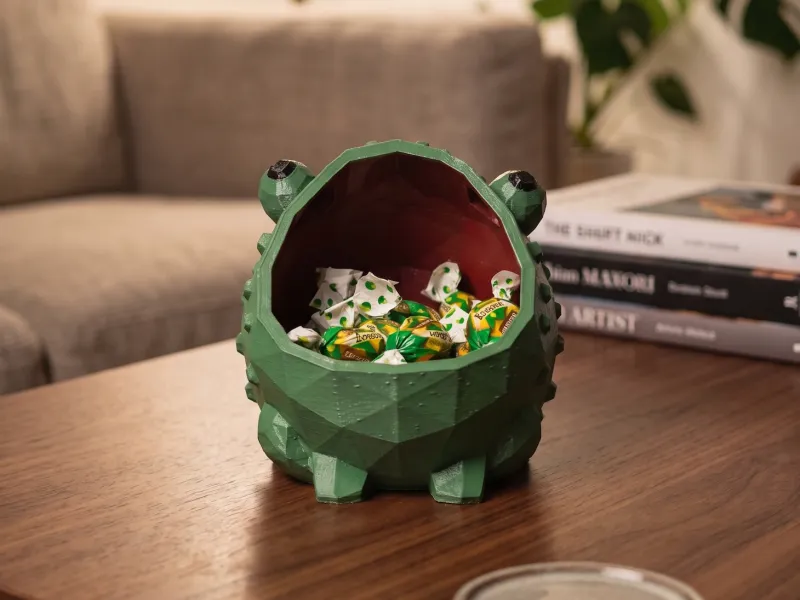Low-Poly Frog Catch-All Tray