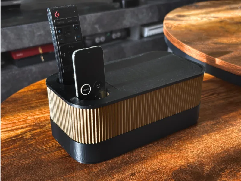 Living Room Desk Organizer with Trashcan Rippled