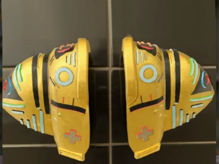 TWIN SHOULDER CAPS