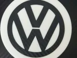 VW Logo with holder-0