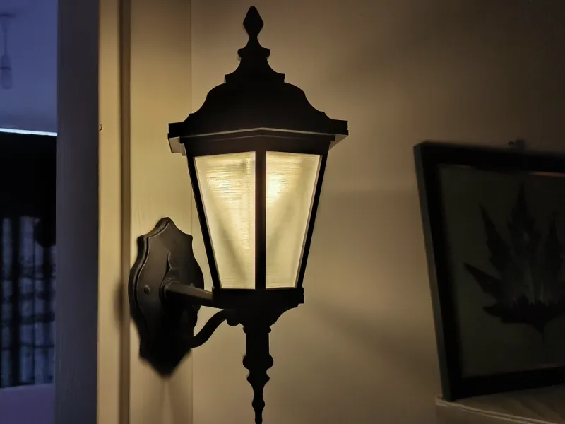 VINTAGE WALL LANTERN