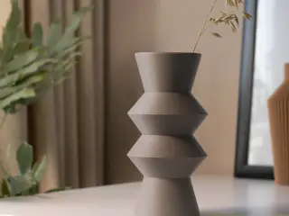 Geometric Vase SUKI - Japandi Collection
