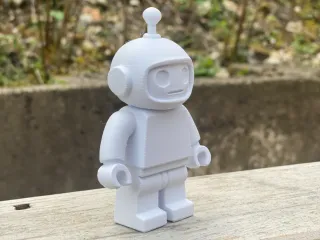 Roboter mit Antenne