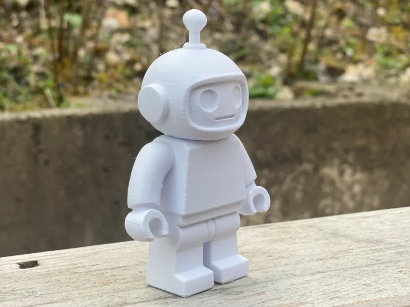 Roboter mit Antenne