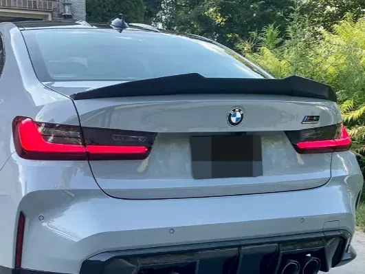 BMW G80 M3 原厂碳纤维后备箱尾翼