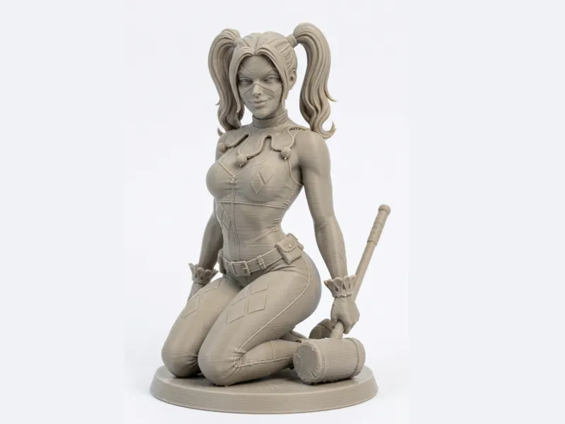 Harley Quinn Statue
