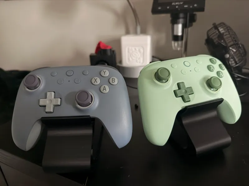 Universal Controller stand