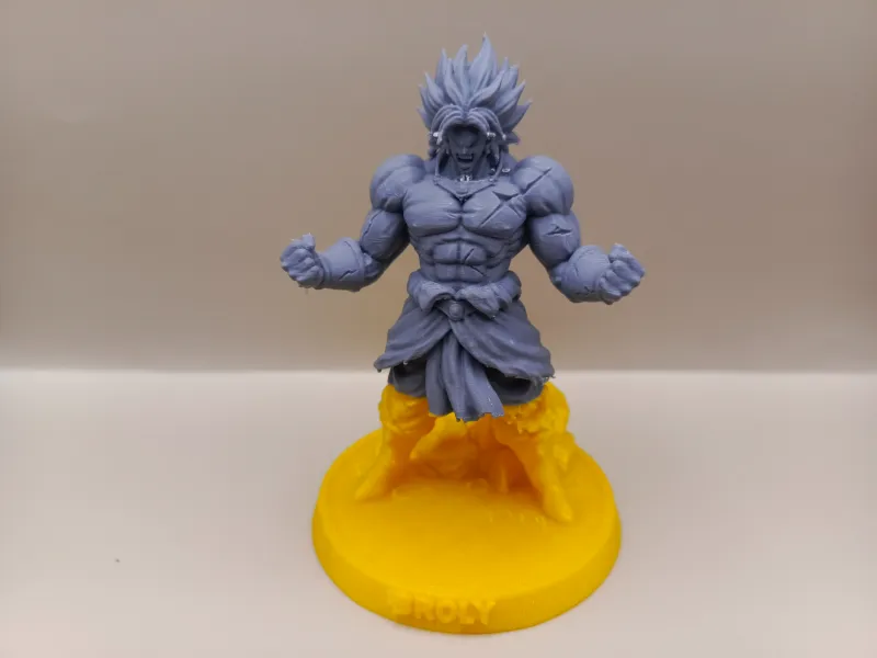 Broly Figurine - Dragon Ball