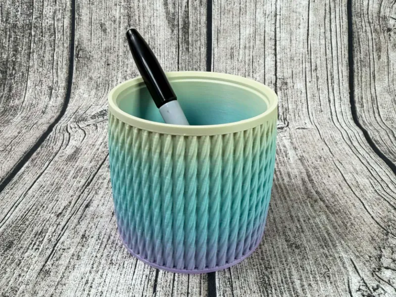 Porte-crayons à tissage panier