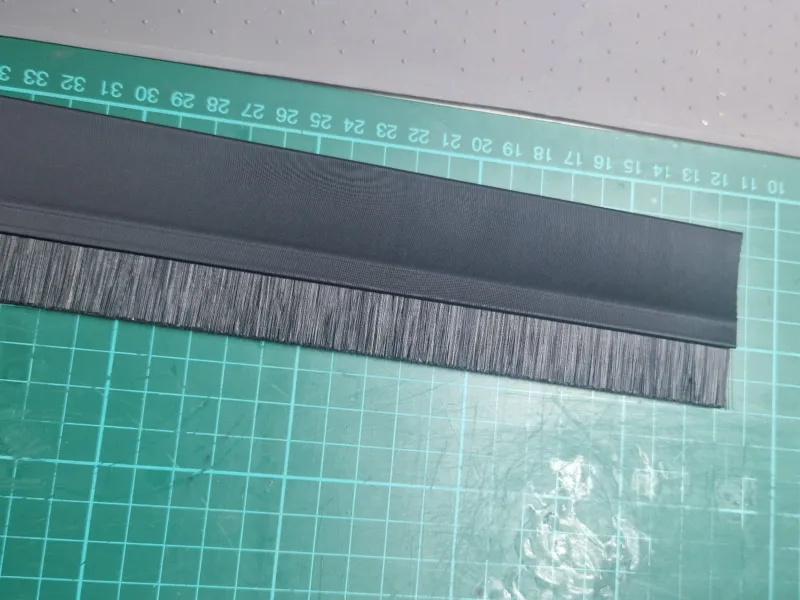 Desk Cleaning Brush Handle – Door Seal / Sweep