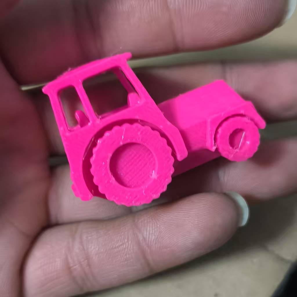 Home print settings: tractor with free wheels.3mf