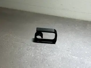 Simple Under Desk Cable Clip | Kabelclip unterm Tisch