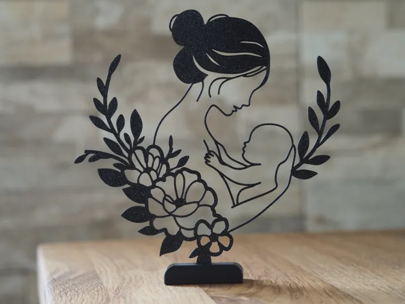 Mom with Child, outline art.